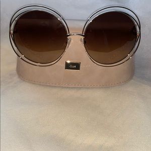 🌺Chloe “Carlina” Sunglasses. EUC!🌺